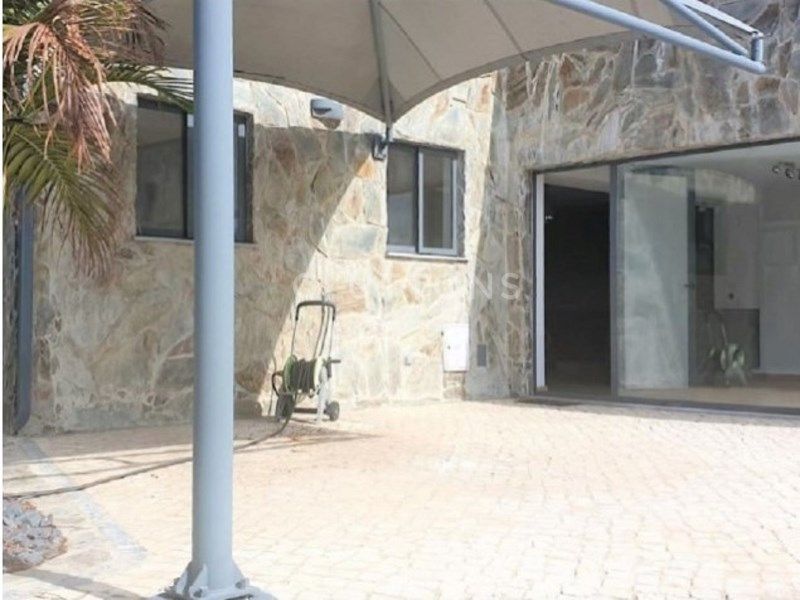 house 7 Rooms for sale on Cascais (2645)