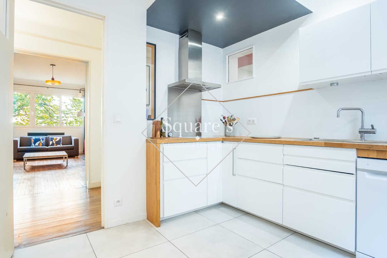 apartment 5 Rooms for sale on Paris 15ème (75015)