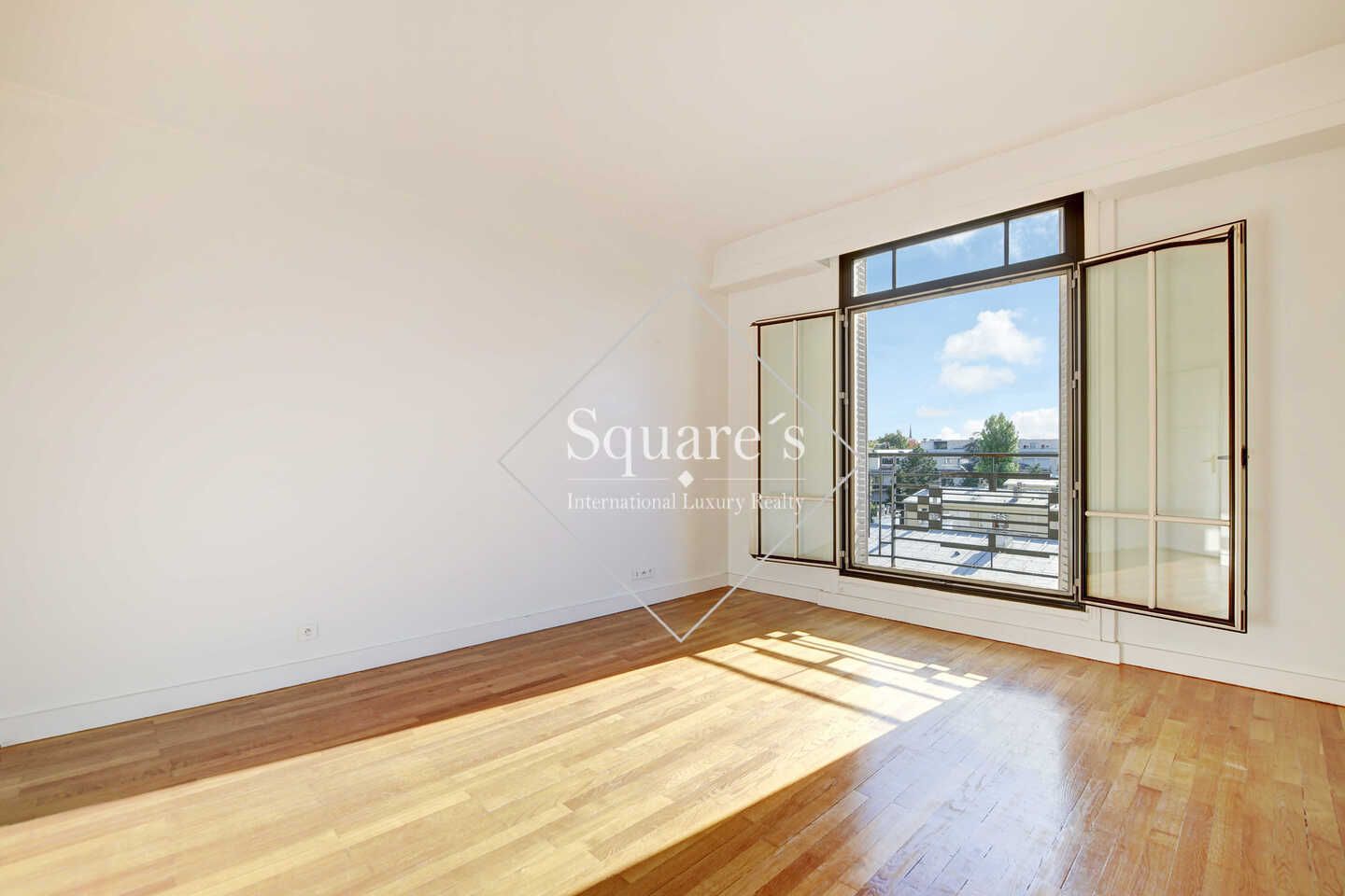 apartment 6 Rooms for sale on Neuilly-sur-Seine (92200)