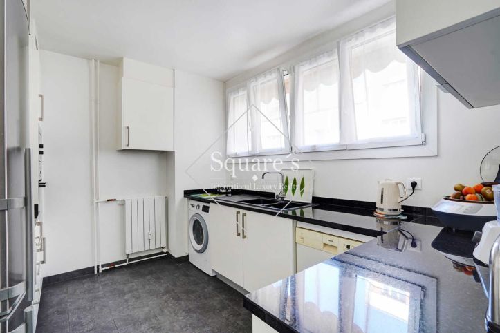 Sale Apartment Neuilly-sur-Seine 4&nbsp;Rooms 83&nbsp;m²
