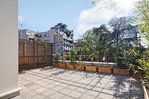 Sale Apartment Neuilly-sur-Seine 5&nbsp;Rooms 107&nbsp;m²