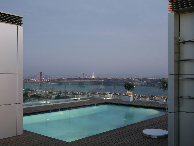 apartment 10 Rooms for sale on Lisboa (1400)