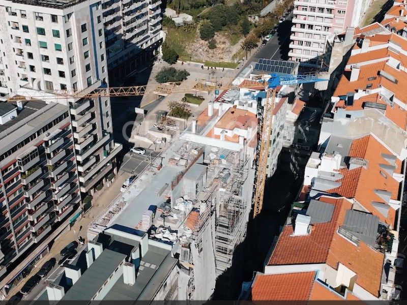 apartment 4 Rooms for sale on Lisboa (1350)