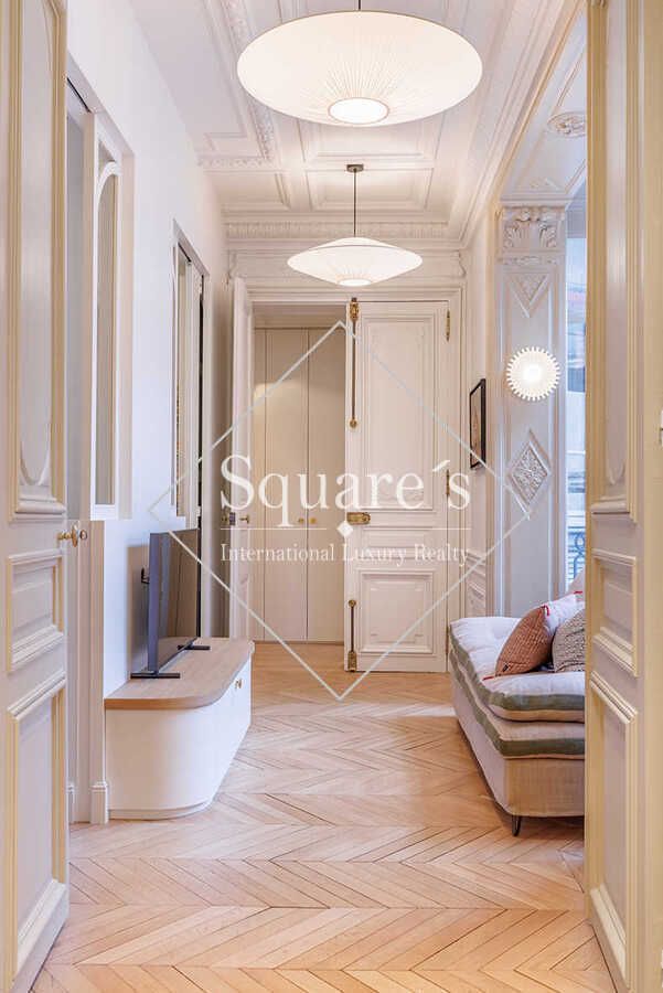 apartment 7 Rooms for sale on Paris 17ème (75017)