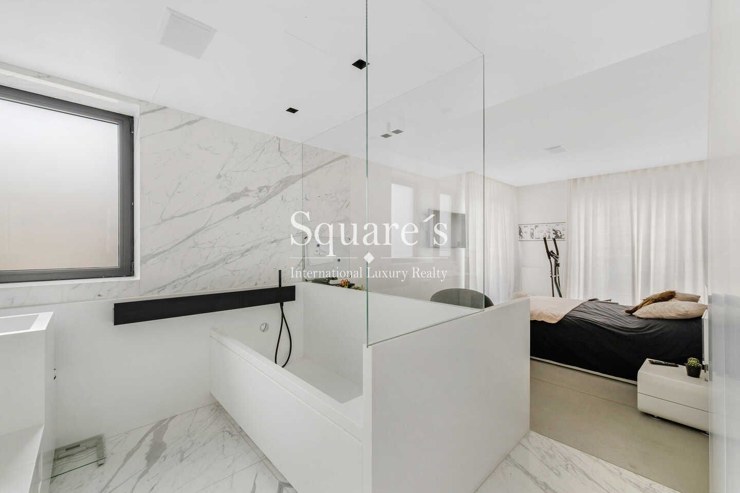 apartment 6 Rooms for sale on Neuilly-sur-Seine (92200)