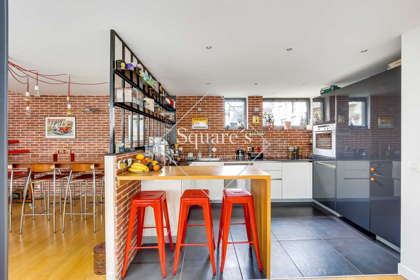 house 5 Rooms for sale on Boulogne (92100)