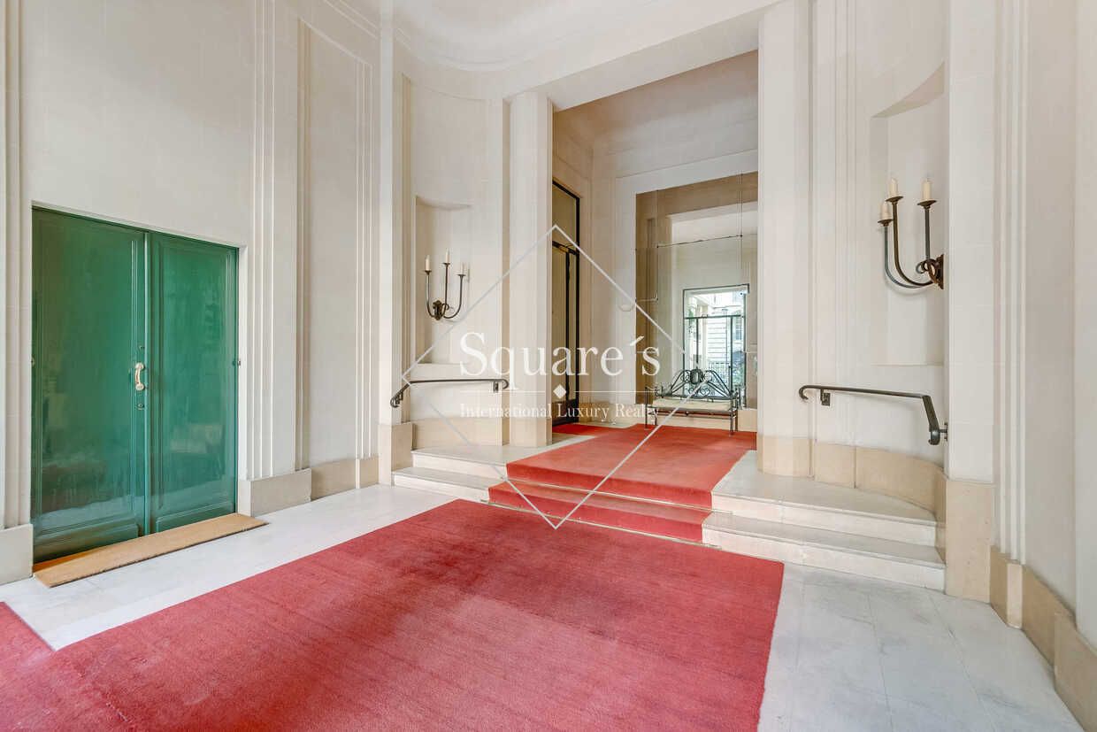 apartment 5 Rooms for sale on Paris 16ème (75016)