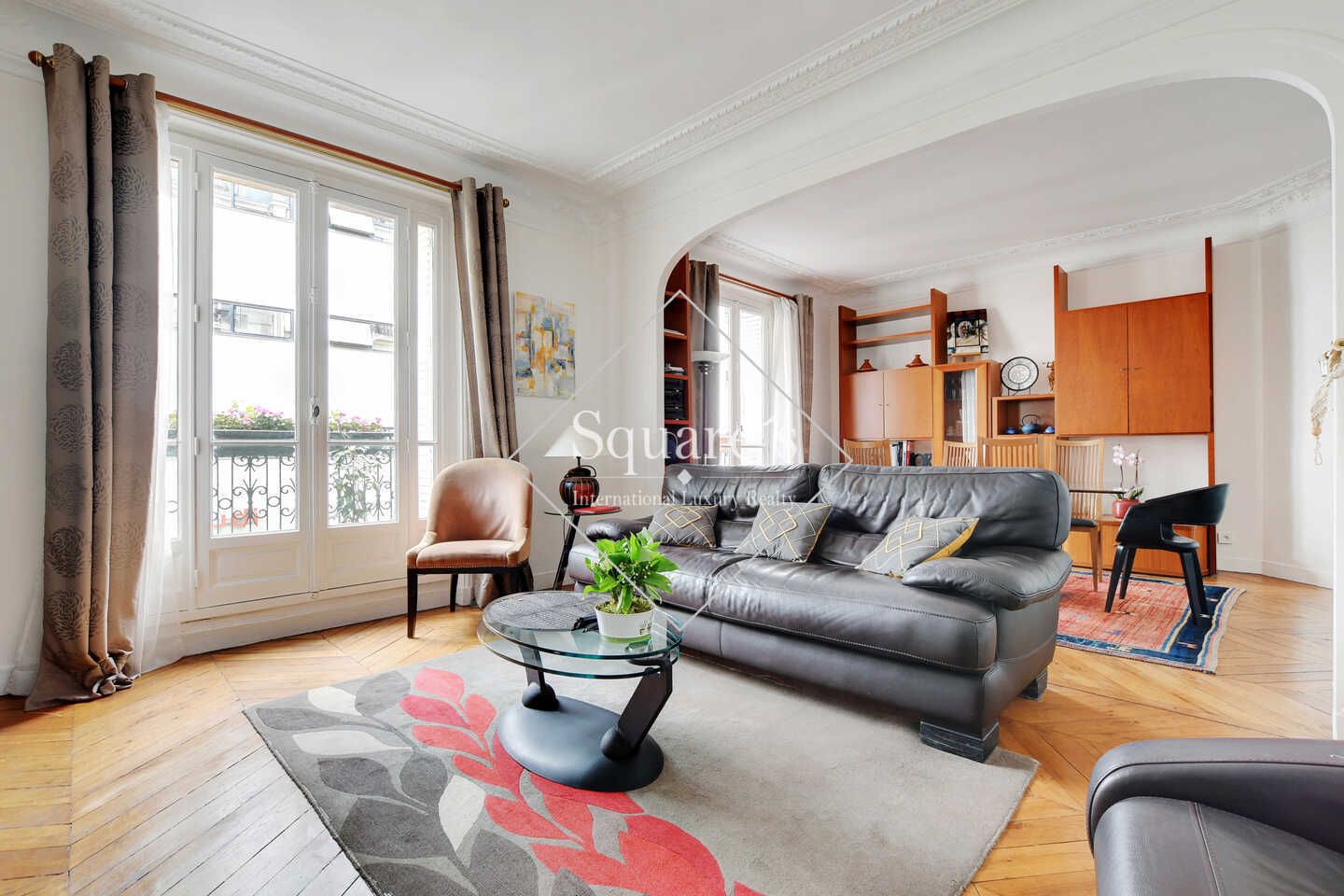 apartment 4 Rooms for sale on Paris 17ème (75017)