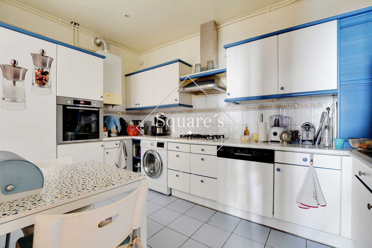 apartment 4 Rooms for sale on Paris 17ème (75017)