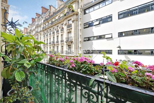 Sale Apartment Paris 17ème 4&nbsp;Rooms 93&nbsp;m²