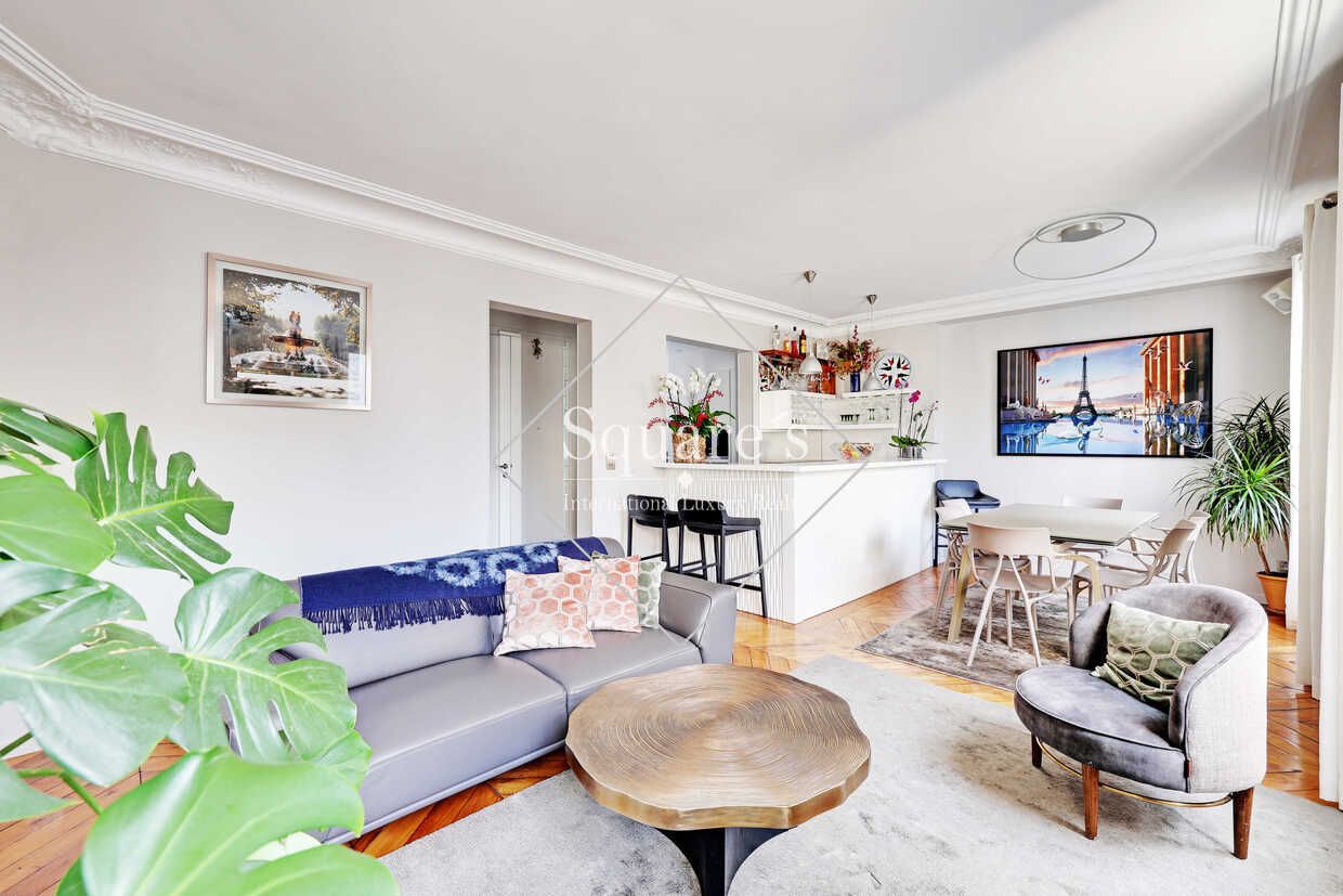 apartment 5 Rooms for sale on Paris 17ème (75017)