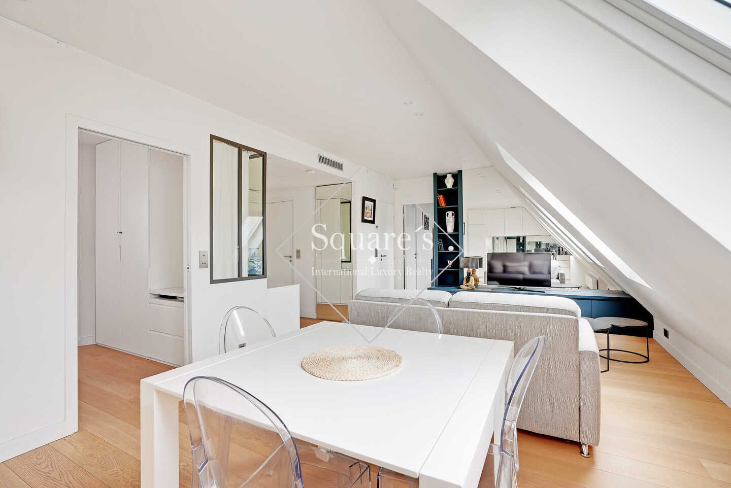 apartment 3 Rooms for sale on Paris 8ème (75008)