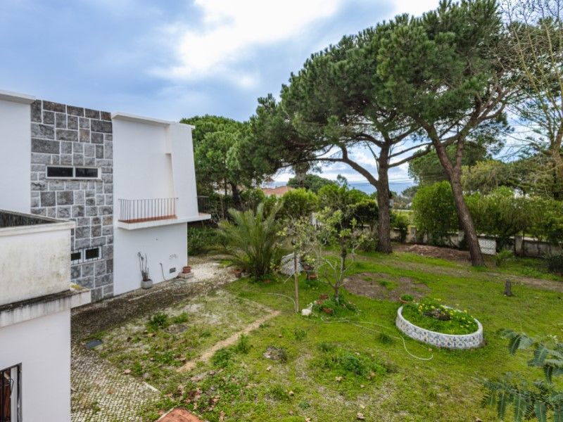 house 12 Rooms for sale on Almada (2825)