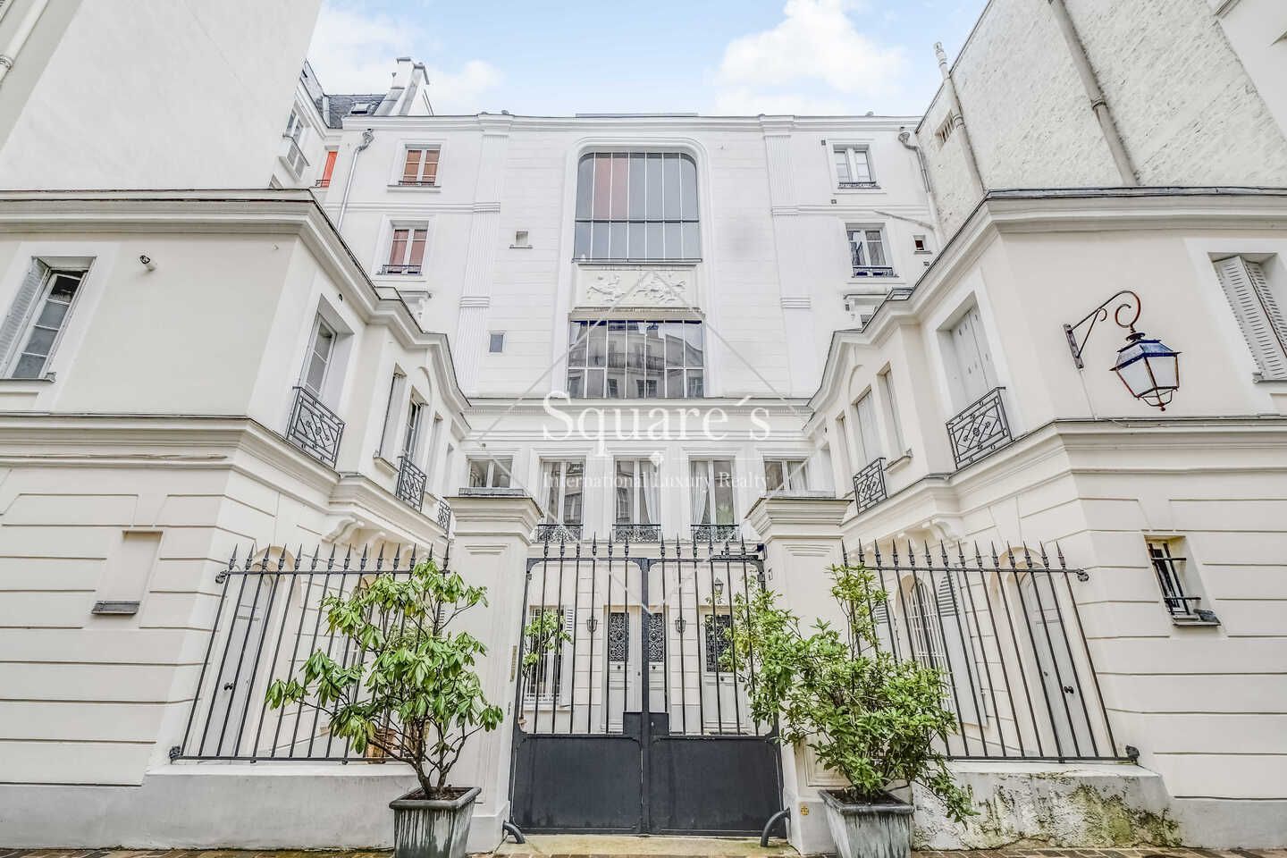 apartment 5 Rooms for sale on Paris 9ème (75009)