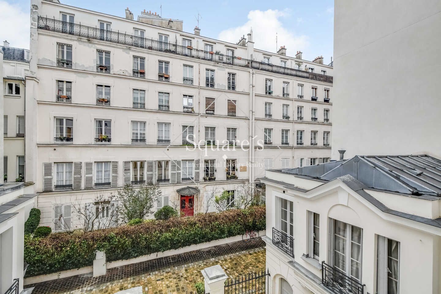 apartment 6 Rooms for sale on Paris 9ème (75009)