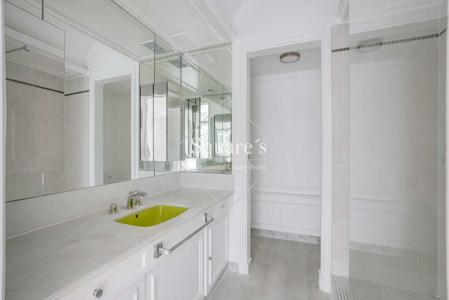 apartment 7 Rooms for rent on Paris 16ème (75016)