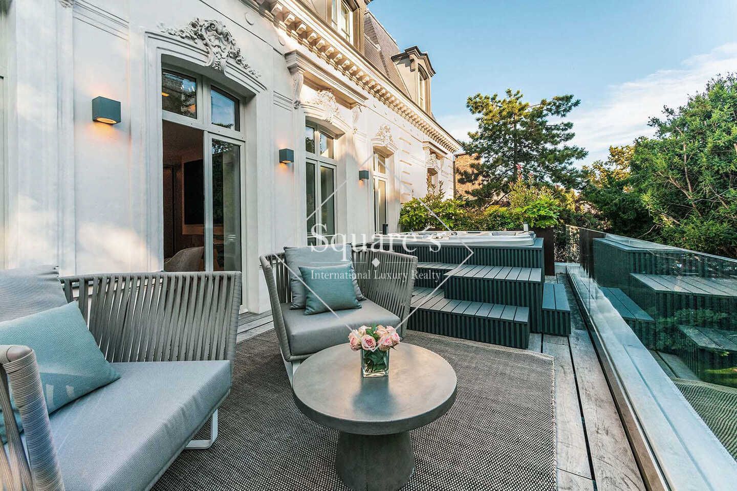 hôtel particulier 14 Pièces en vente sur Paris 16ème (75016)
