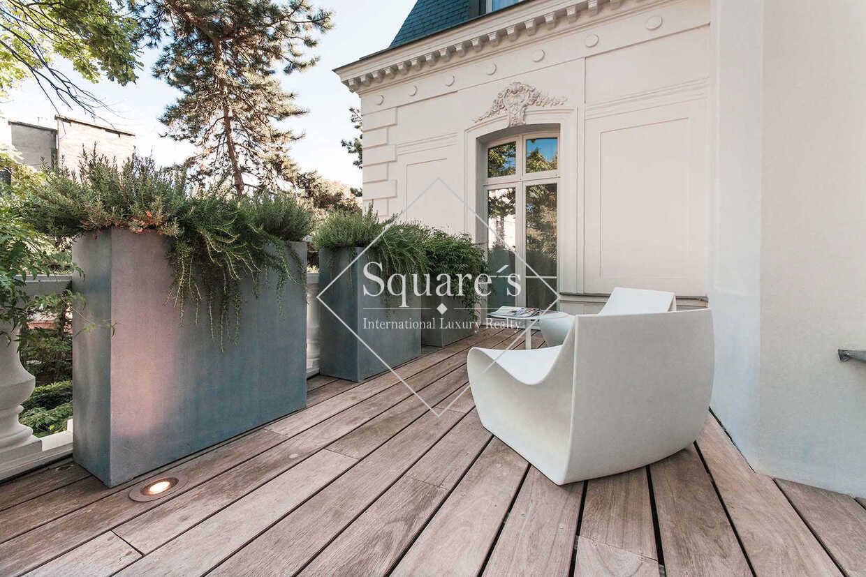 hôtel particulier 14 Pièces en vente sur Paris 16ème (75016)