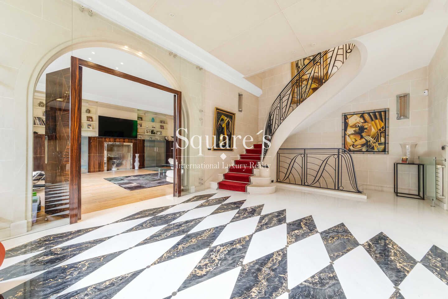 mansion (hôtel particulier) 10 Rooms for sale on Neuilly-sur-Seine (92200)