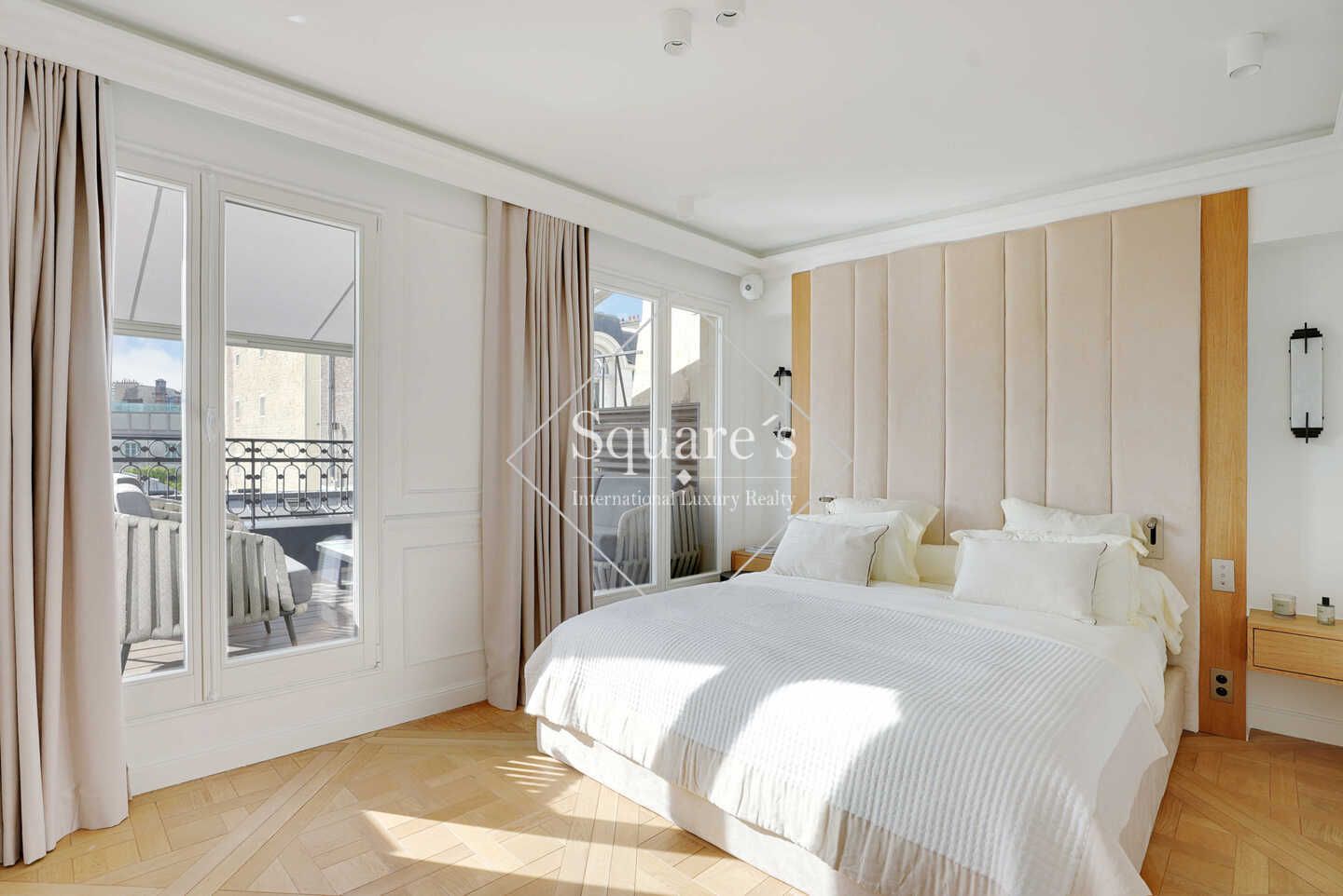 apartment 5 Rooms for sale on Paris 8ème (75008)
