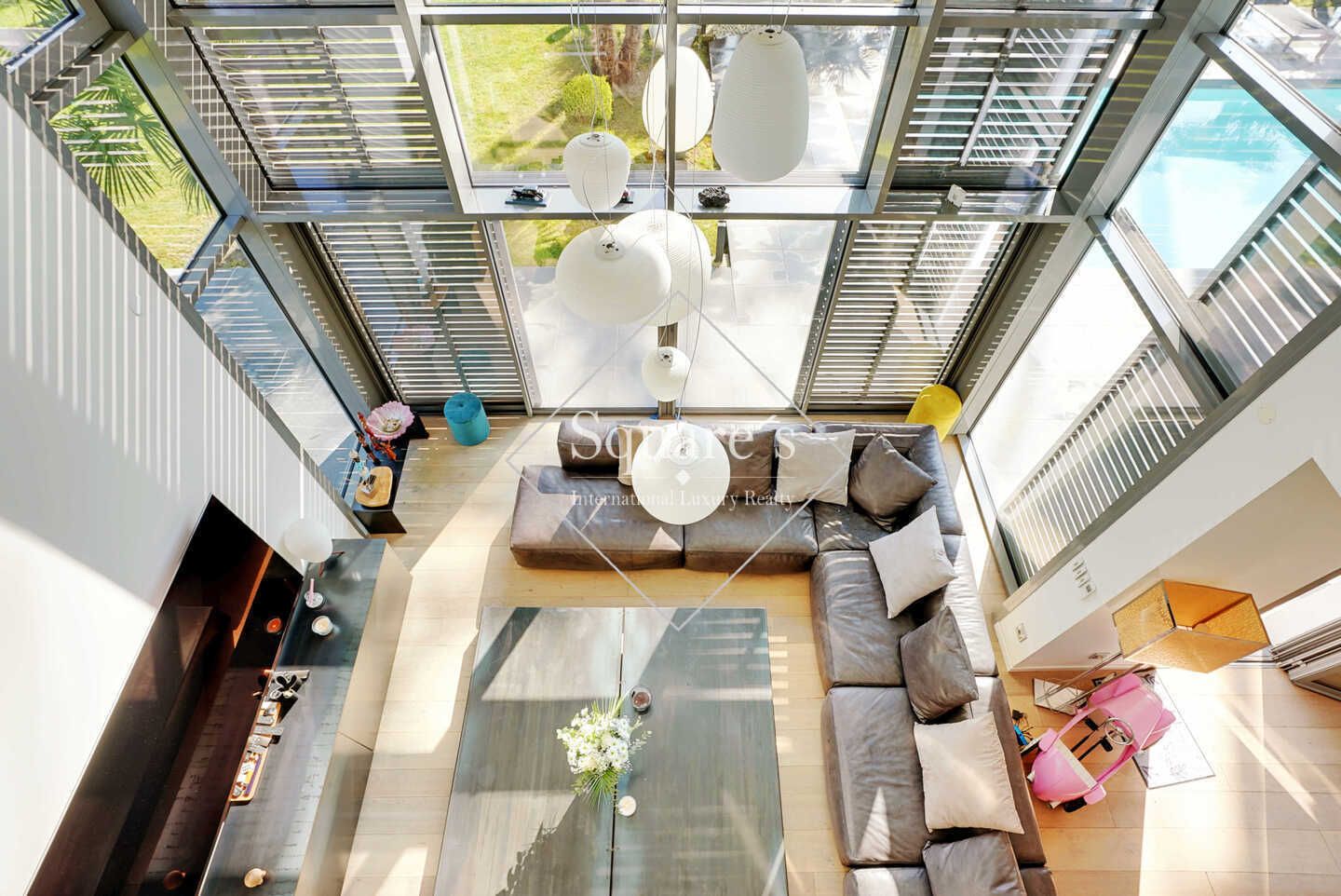 house 6 Rooms for sale on Rueil  Malmaison (92500)