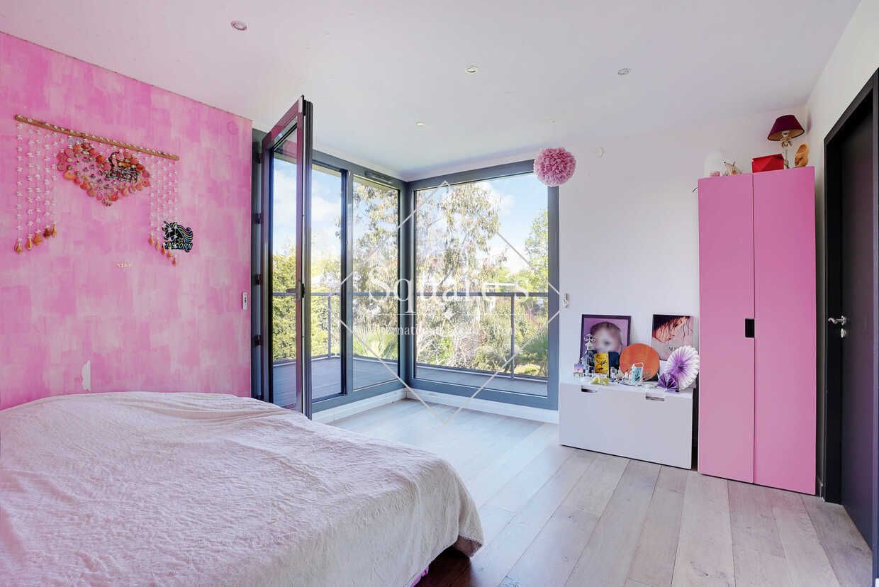 house 6 Rooms for sale on Rueil  Malmaison (92500)