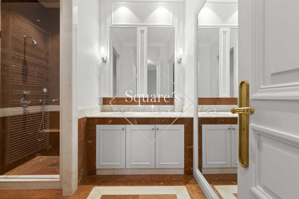 appartement 5 Pièces en vente sur Paris 8ème (75008)