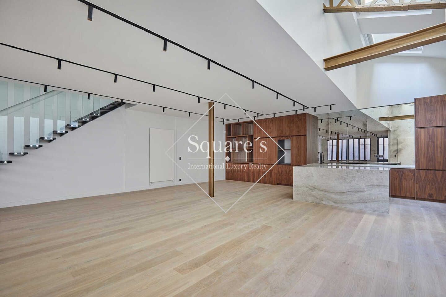 maison 5 Pièces en vente sur Paris 18ème (75018)