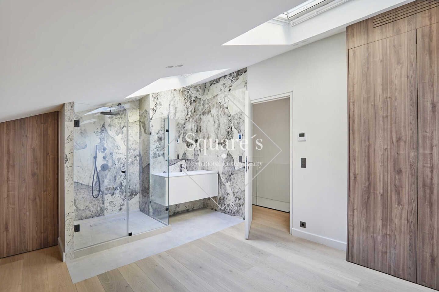 maison 5 Pièces en vente sur Paris 18ème (75018)