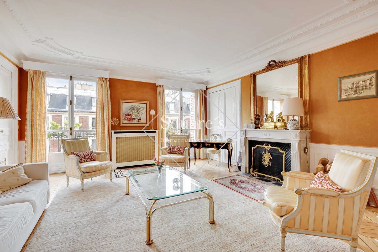 apartment 6 Rooms for sale on Paris 8ème (75008)