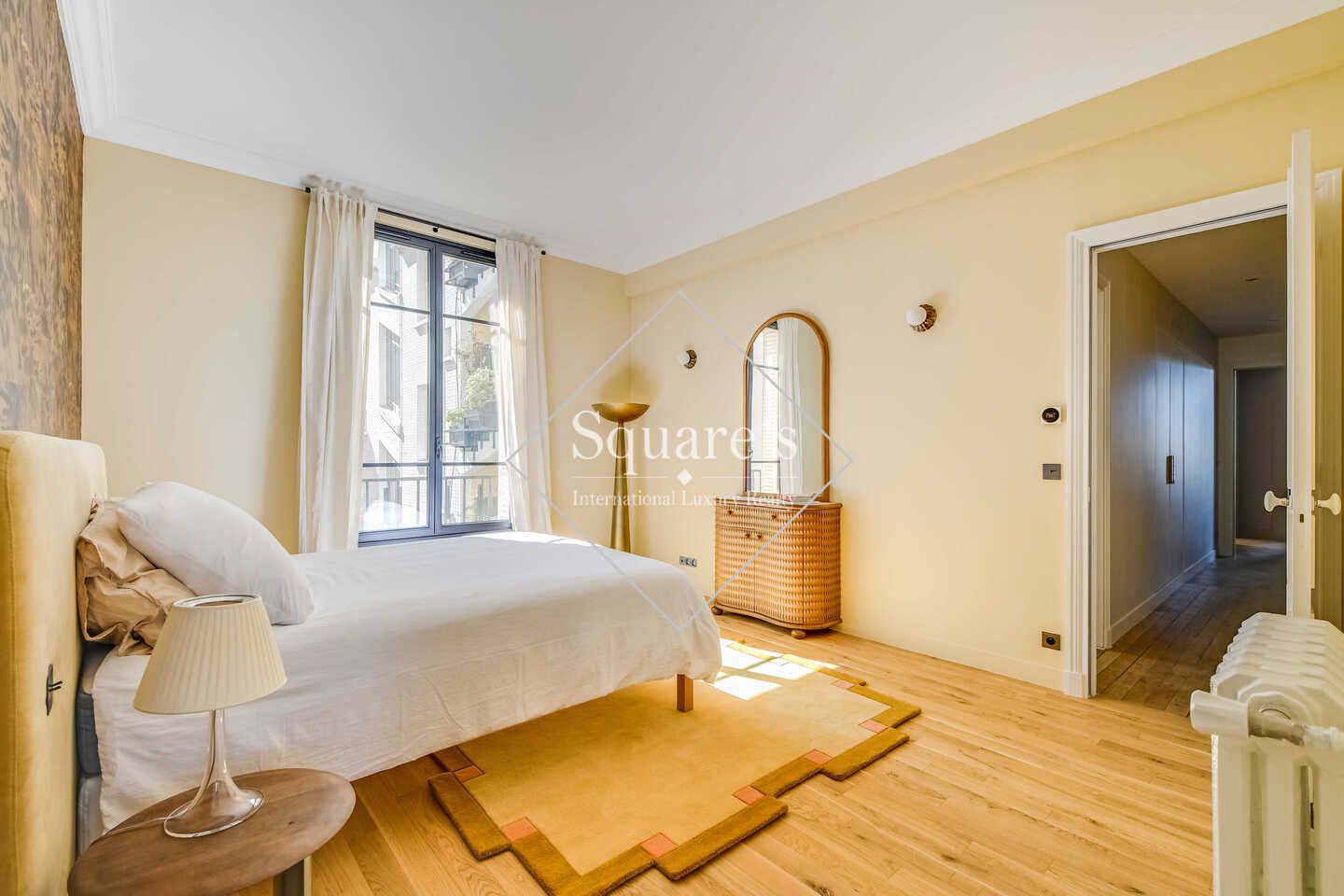 apartment 5 Rooms for sale on Neuilly-sur-Seine (92200)