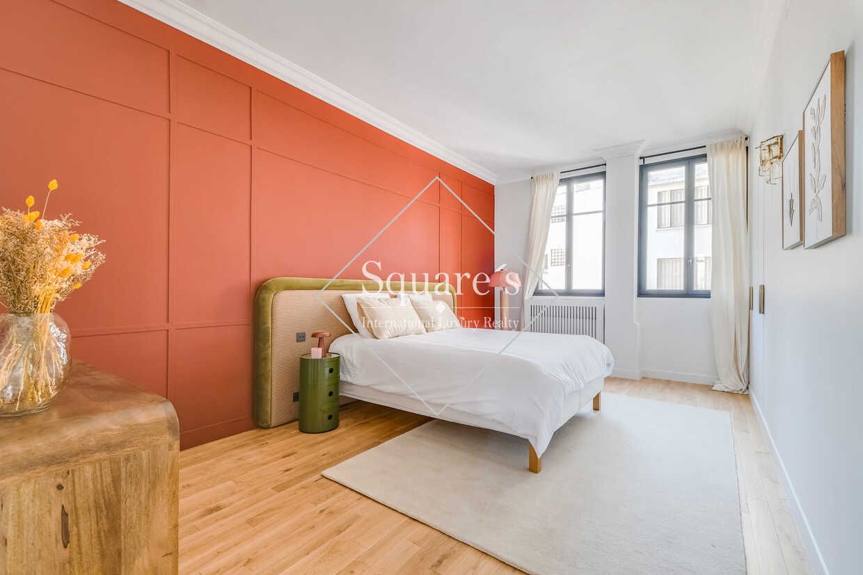 apartment 5 Rooms for sale on Neuilly-sur-Seine (92200)