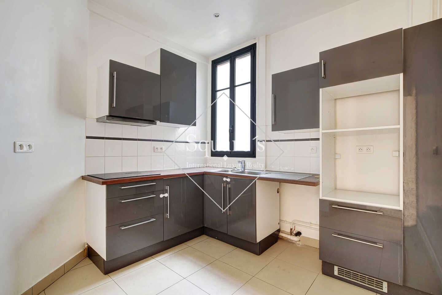 apartment 6 Rooms for sale on Neuilly-sur-Seine (92200)