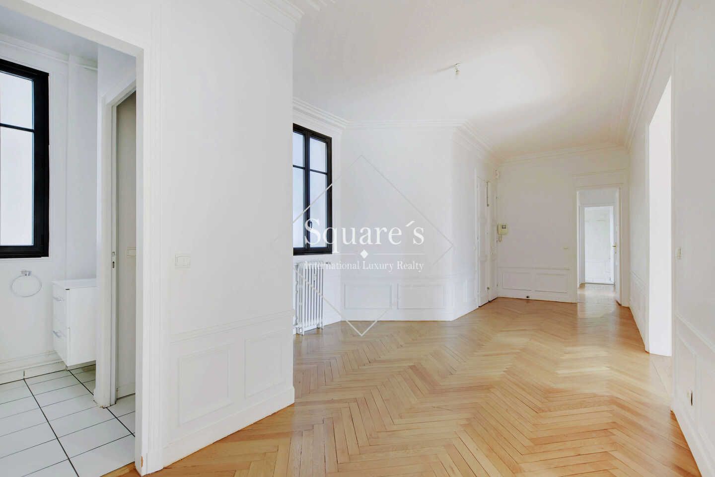 apartment 6 Rooms for sale on Neuilly-sur-Seine (92200)