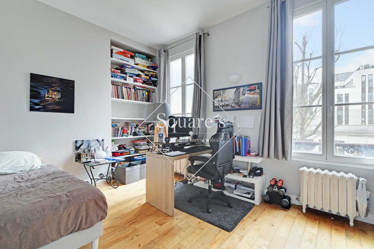 apartment 6 Rooms for sale on Paris 9ème (75009)