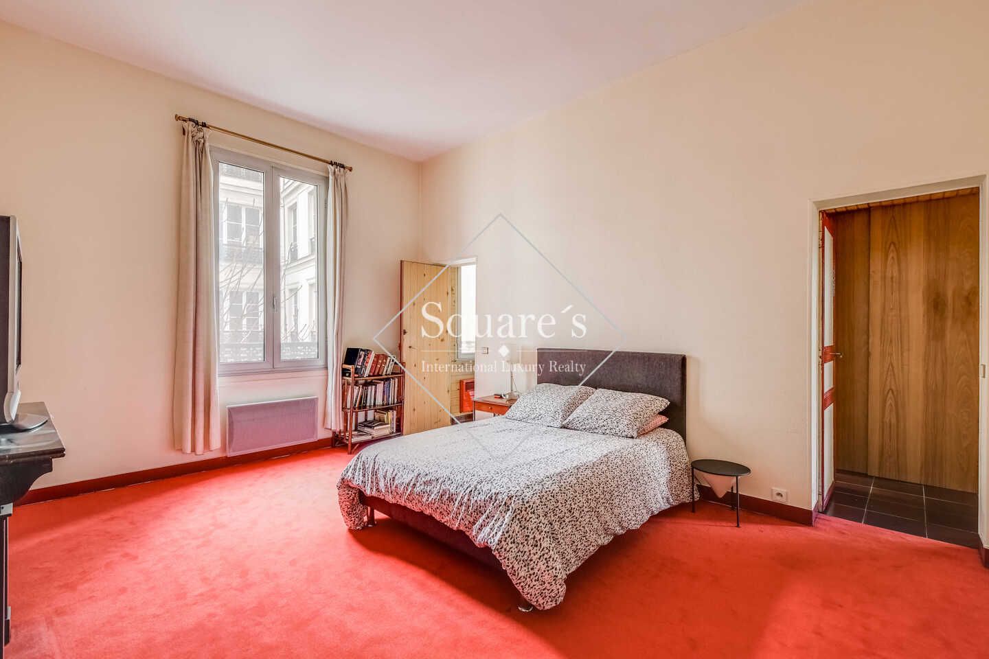 apartment 5 Rooms for sale on Paris 9ème (75009)