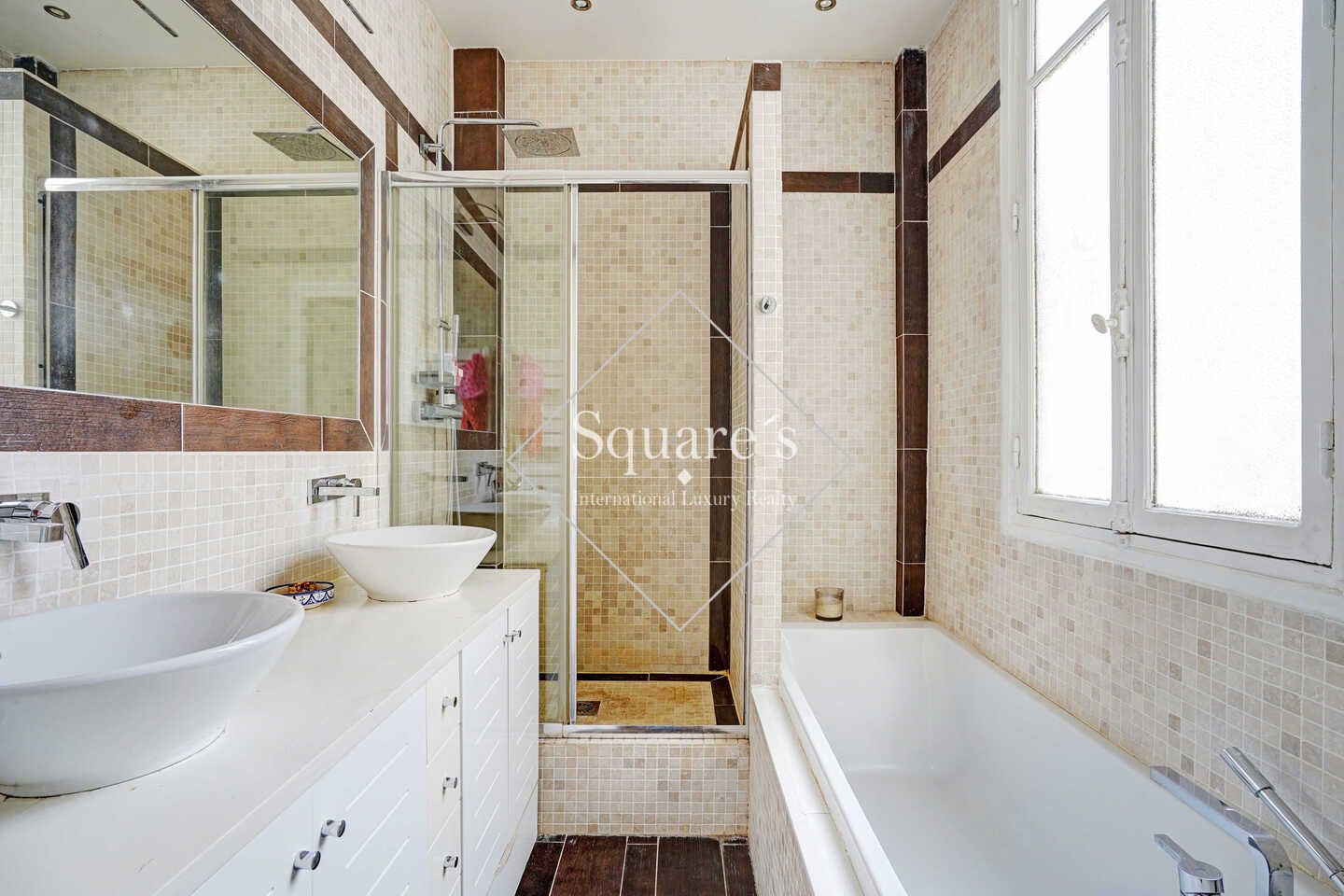 apartment 6 Rooms for sale on Paris 16ème (75016)