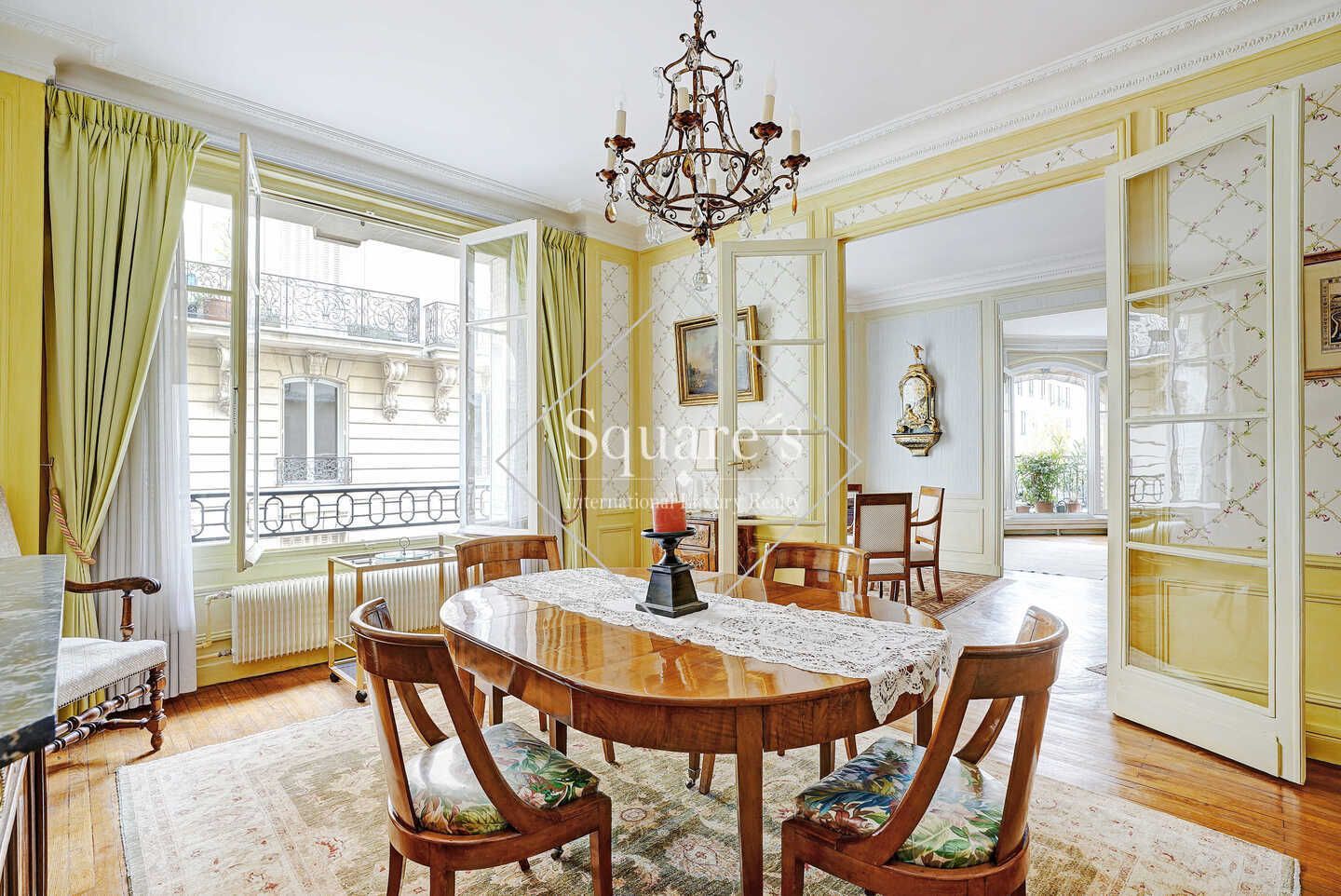 apartment 7 Rooms for sale on Paris 16ème (75016)