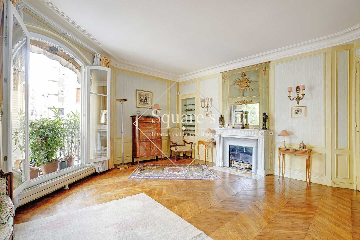 apartment 7 Rooms for sale on Paris 16ème (75016)