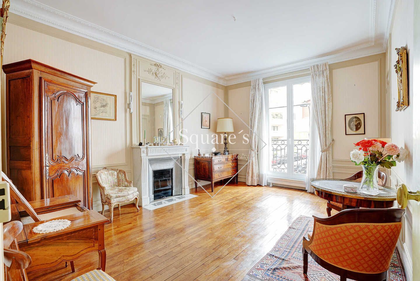 apartment 7 Rooms for sale on Paris 16ème (75016)