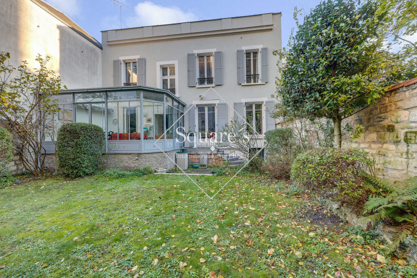 maison 9 Pièces en vente sur Asnières (92600)