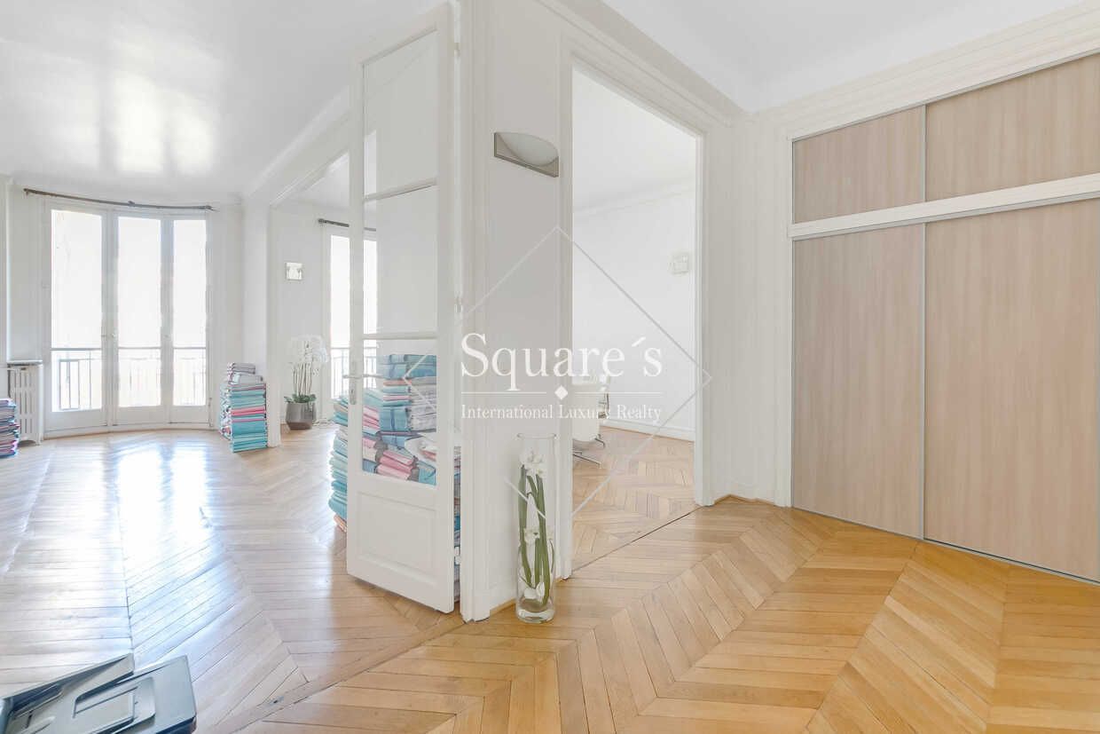 apartment 5 Rooms for sale on Paris 16ème (75016)