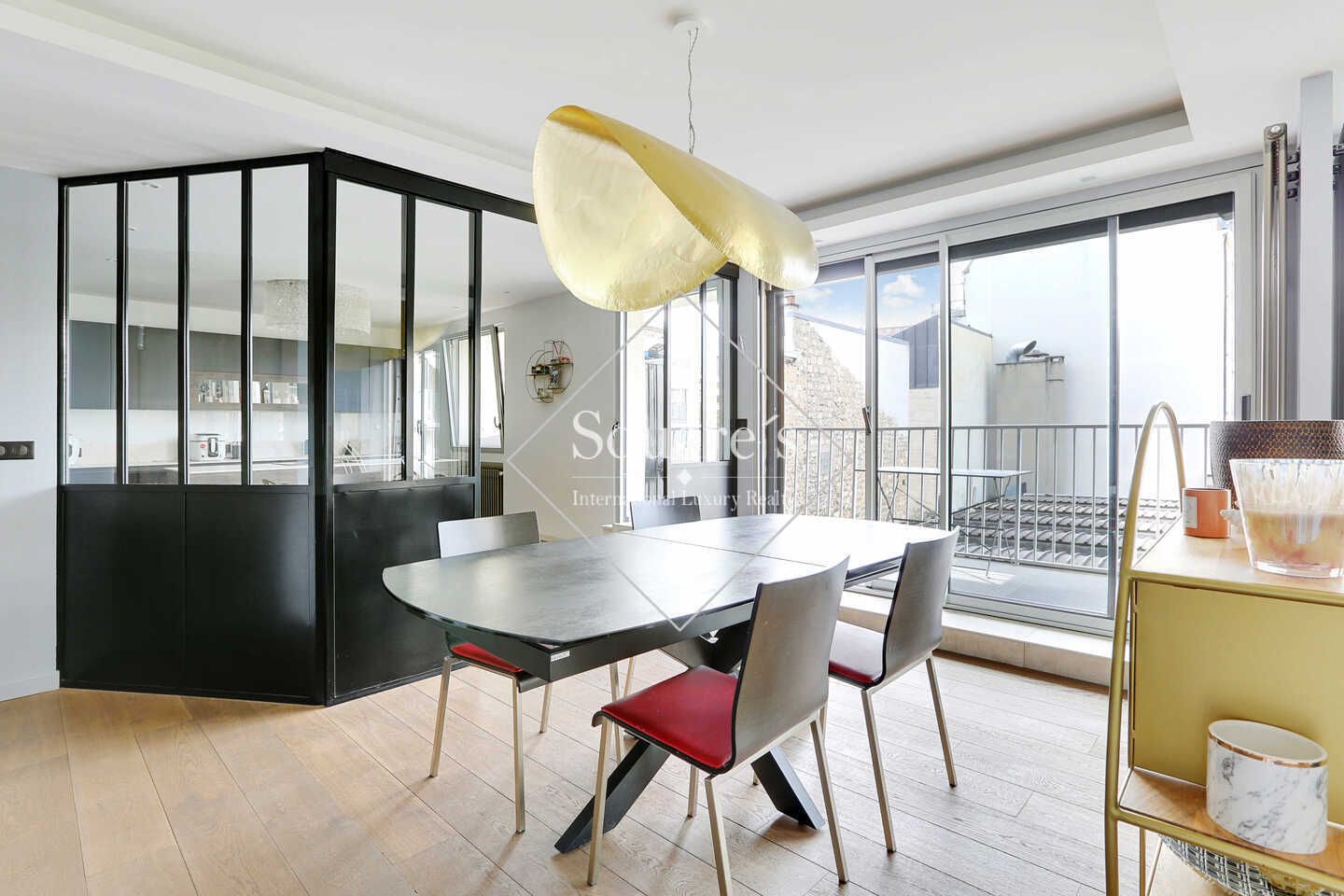 apartment 5 Rooms for sale on Boulogne (92100)