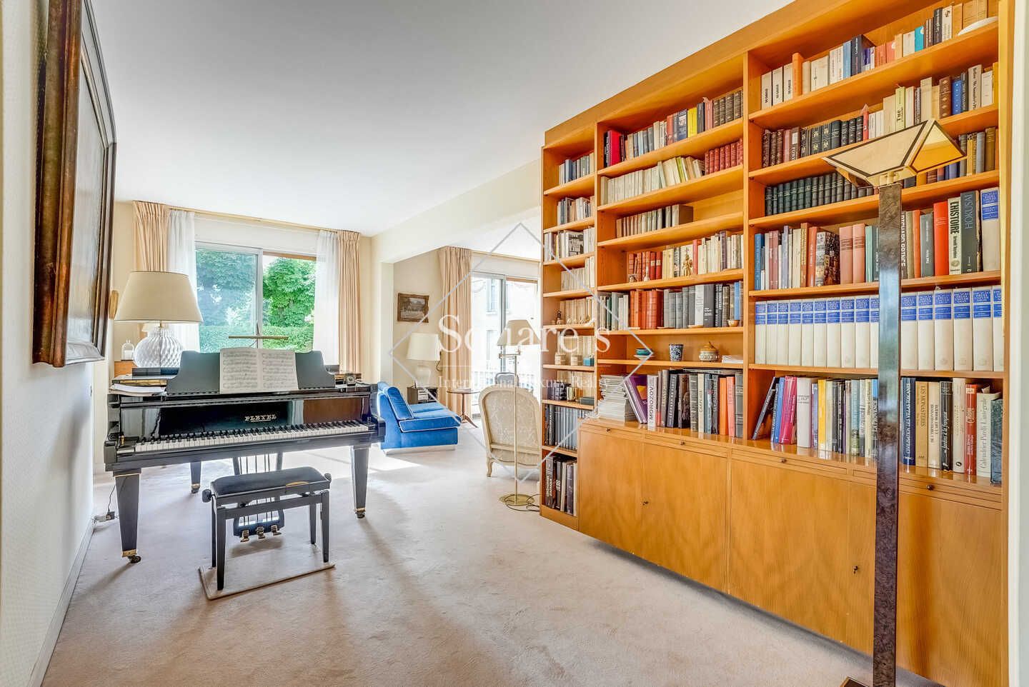 apartment 7 Rooms for sale on Neuilly-sur-Seine (92200)