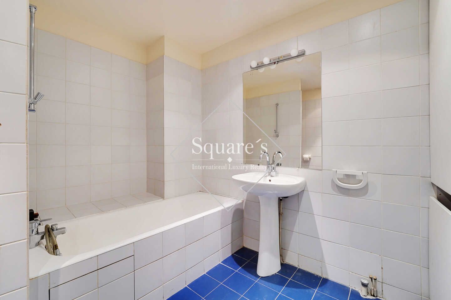 apartment 6 Rooms for sale on Neuilly-sur-Seine (92200)