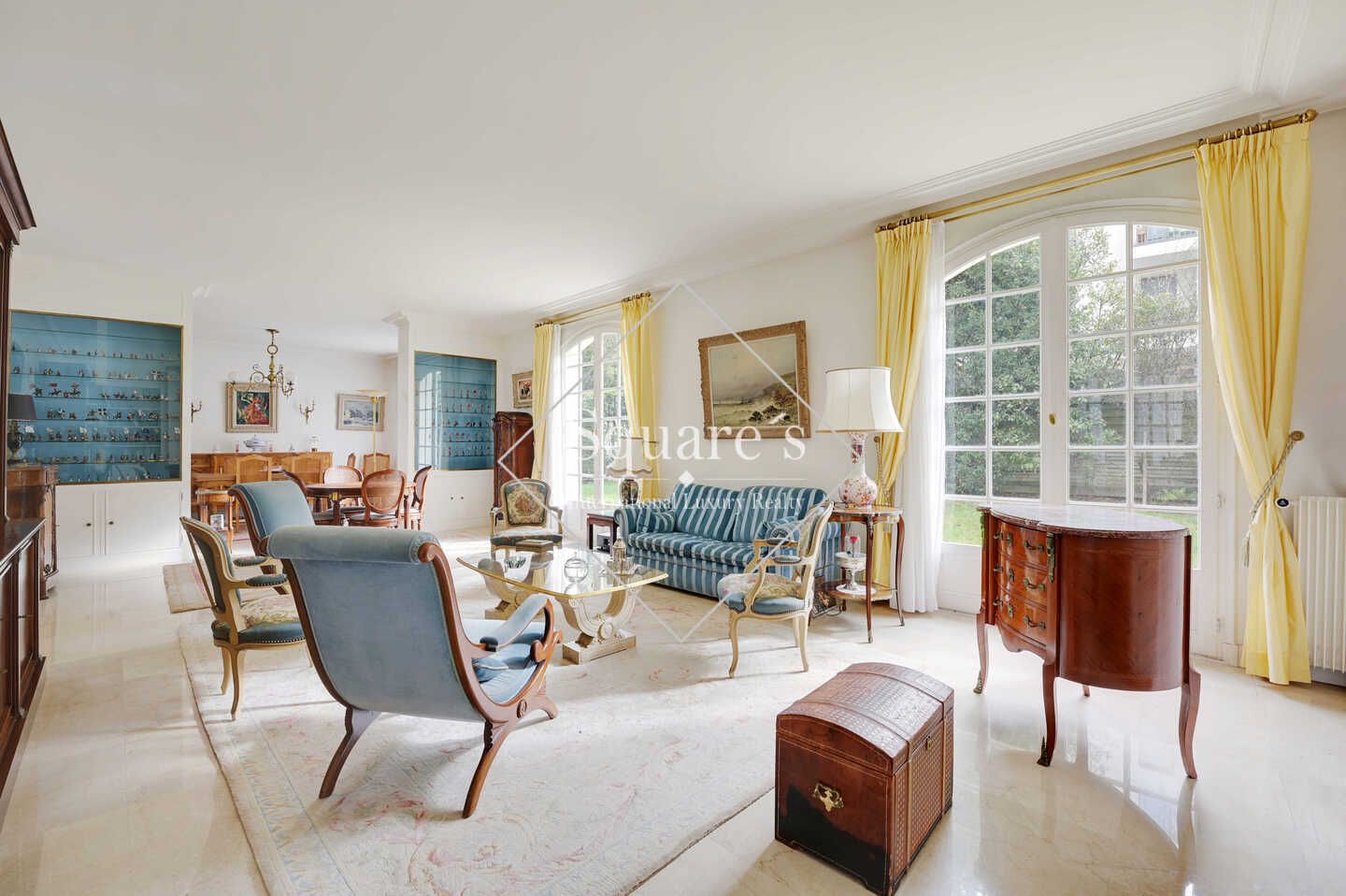 house 7 Rooms for sale on Vanves (92222)