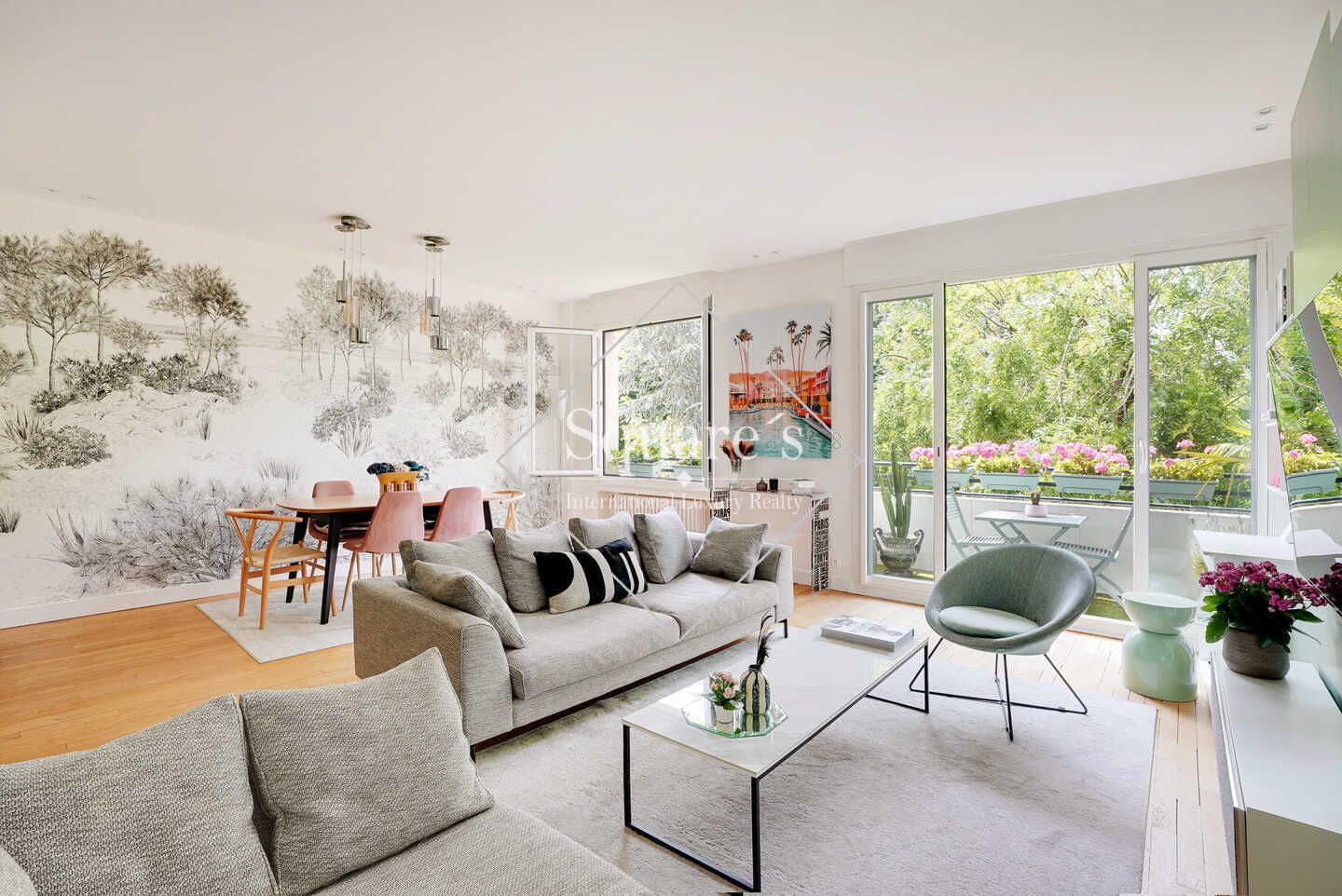 apartment 4 Rooms for sale on Neuilly-sur-Seine (92200)