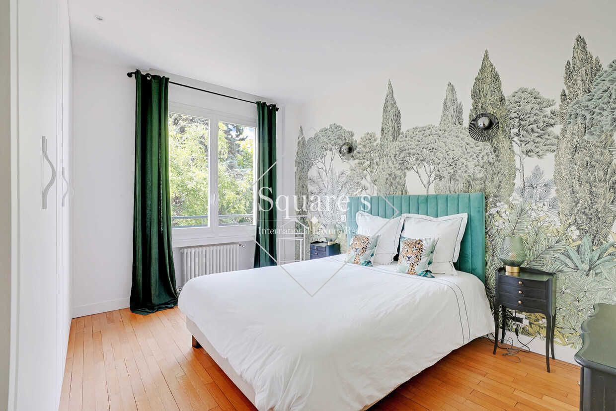 apartment 4 Rooms for sale on Neuilly-sur-Seine (92200)