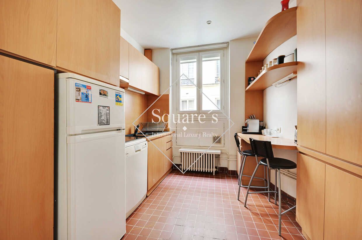 apartment 5 Rooms for sale on Paris 17ème (75017)