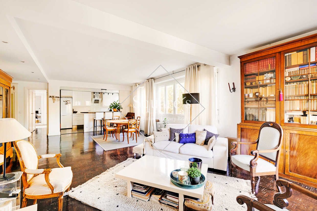 apartment 6 Rooms for sale on Neuilly-sur-Seine (92200)